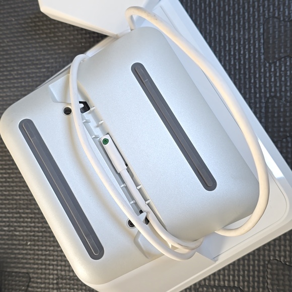 CLOVER Mini Credit Card Machine - Picture 6 of 6